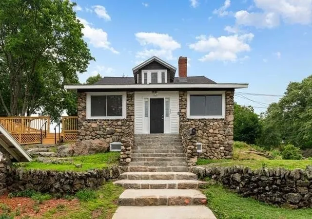 1st image of 93 Crescent Hill Ave, Arlington, MA 02474 | MLS# 73553137
