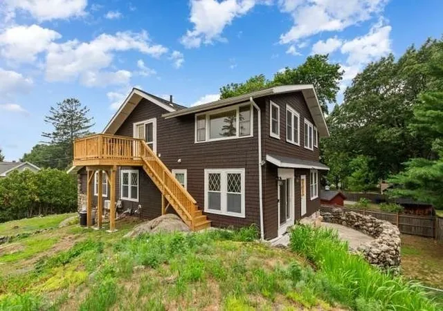 3rd image of 93 Crescent Hill Ave, Arlington, MA 02474 | MLS# 73553137