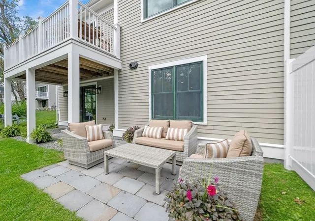 2nd image of 4 Talbot Ln, Reading, MA 01867