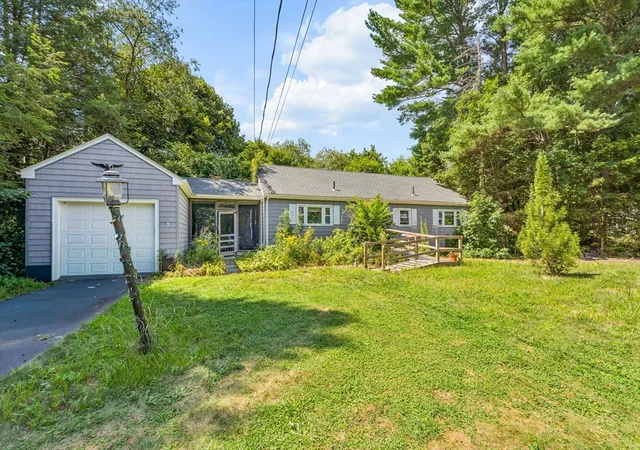 Photo 2 of Sale Pending at 579 Old Bedford, Concord, MA 01742 | MLS# 73564557 | Listing updated on 2026-08-26
