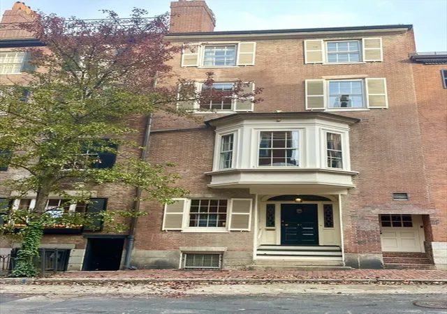 2nd image of 51 Pinckney St, Boston, MA 02114 | MLS# 73479817