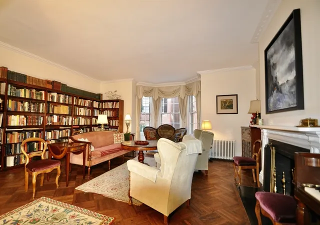 4th image of 51 Pinckney St, Boston, MA 02114 | MLS# 73479817
