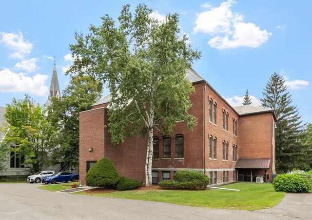 3rd image of 593 Main St #LL2, Leominster, MA 01453 | MLS# 73566995