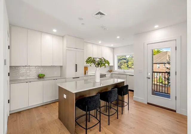 2nd image of 16 Elm Street #16, West Newton, MA 02465 | MLS# 73465151