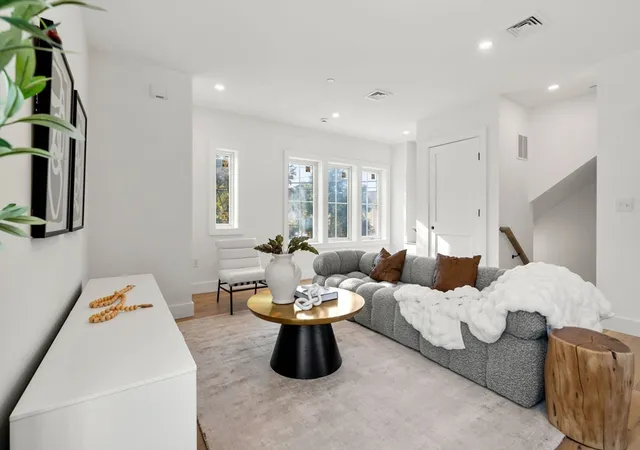 5th image of 16 Elm Street #16, West Newton, MA 02465 | MLS# 73465151