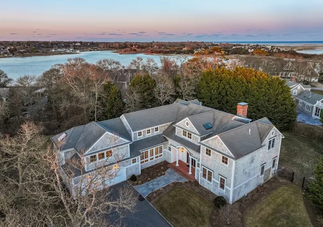Photo 3 of Single family home for sale at 335 Stage Island, Chatham, MA 02633 | MLS# 73332079 | Listing updated on 2025-11-30