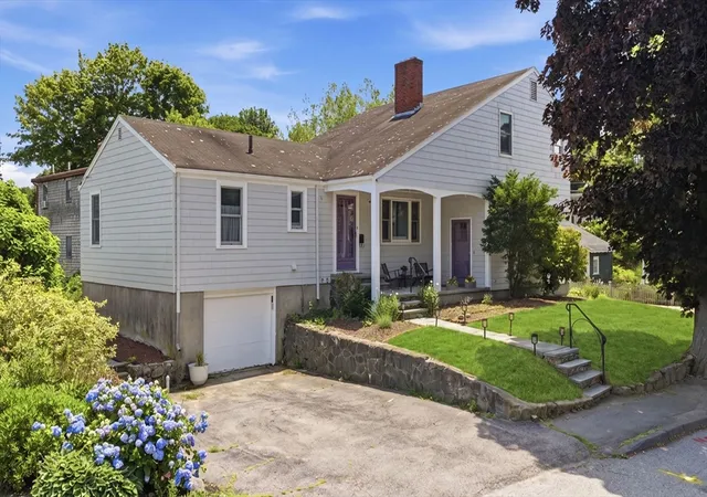 Homes for sale in Marblehead, MA | 21 Shepard Street, Marblehead, MA 01945 | MLS# 73542411