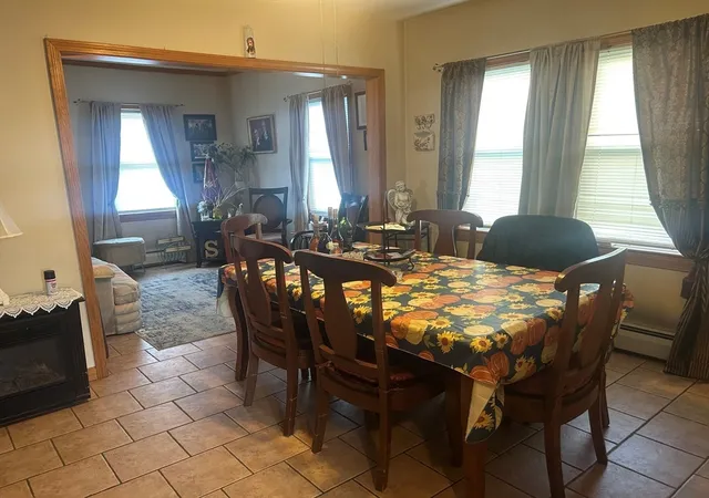 Listing Photo 5 - Condo for sale in building located at 28 Gosnold St, New Bedford, MA 02740