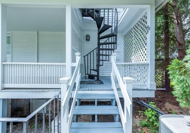 Homes for sale in Amherst, MA | 95 E Pleasant St #H, Amherst, MA 01002 | MLS# 73538232
