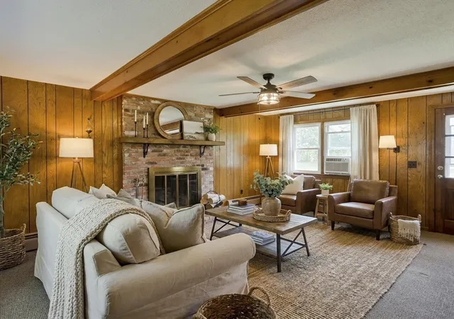 2nd image of 15 Fernwood Dr, Wilbraham, MA 01095 | MLS# 73565557