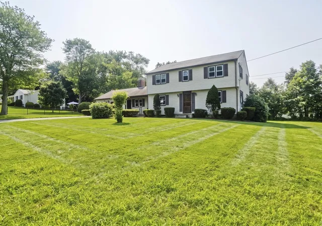 32nd image of 15 Fernwood Dr, Wilbraham, MA 01095 | MLS# 73565557