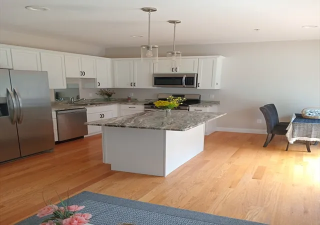 Listing Photo 5 - Condo for sale in building located at 27 Dora Dr, Taunton, MA 02780 - Unit #B
