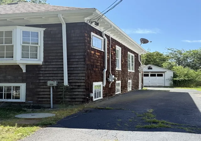 3rd image of 972 Elliot, New Bedford, MA 02745 | MLS# 73547440