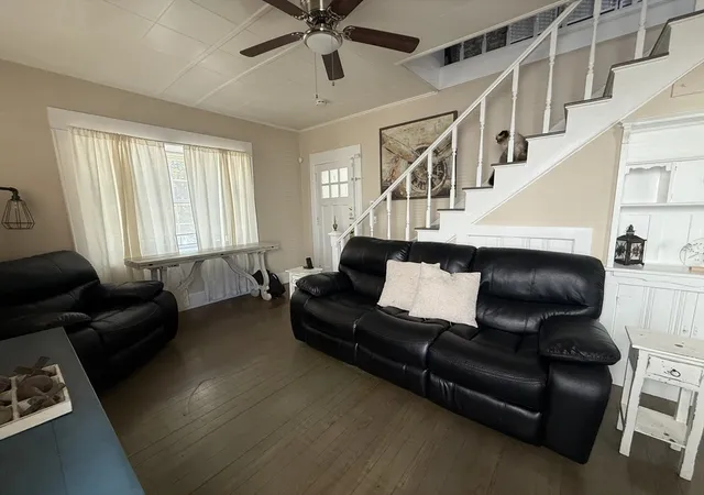 4th image of 972 Elliot, New Bedford, MA 02745 | MLS# 73547440