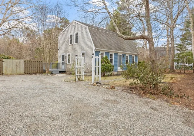 2nd image of 128 Quaker Meeting House Rd, Sandwich, MA 02537 | MLS# 73506706