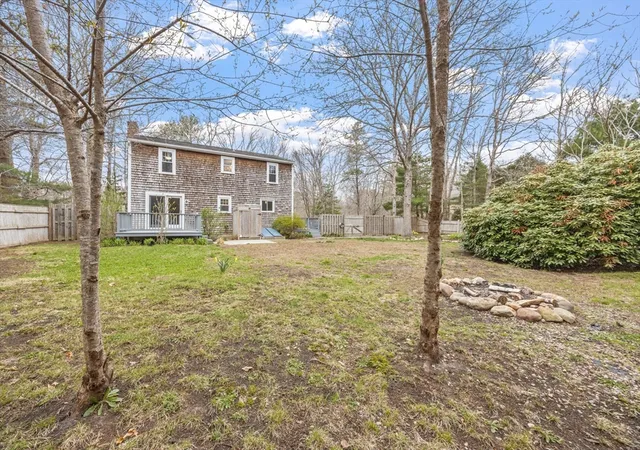 3rd image of 128 Quaker Meeting House Rd, Sandwich, MA 02537 | MLS# 73506706