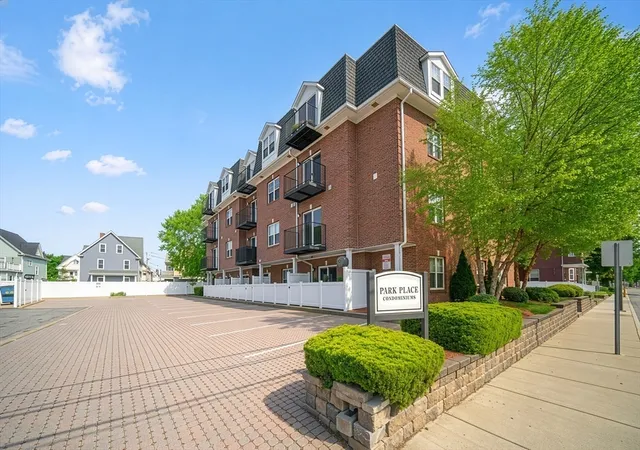 Homes for sale in Medford, MA | 179 Park St #403, Medford, MA 02155 | MLS# 73525807