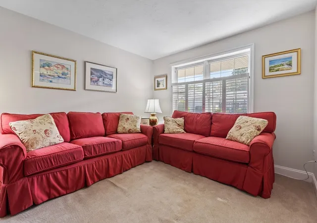 2nd image of 10 Clipper Wy, Newburyport, MA 01950