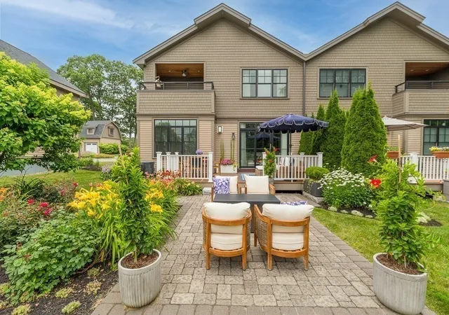 Photo 2 of Sale Pending at 10 Magnolia Ave #2, Gloucester, MA 01930 | MLS# 73552528 | Listing updated on 2026-08-26