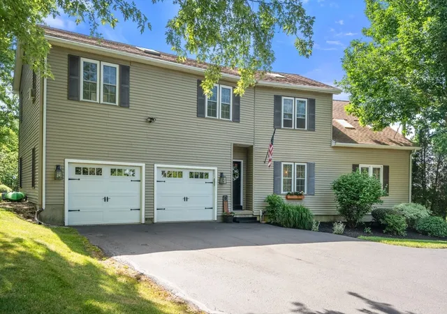 2nd image of 323 Auburn St, Cherry Valley, MA 01611 | MLS# 73544982