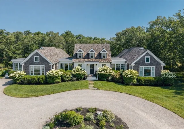 41st image of 8 Paddock Rd, Oak Bluffs, MA 02557 | MLS# 73499730