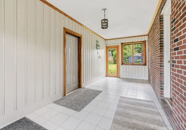 Homes for sale in Easthampton, MA | 6 Valley Ln, Easthampton, MA 01027 | MLS# 73537243