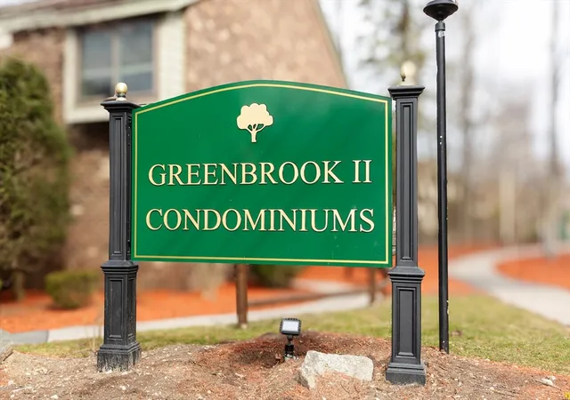 Homes for sale in Stoughton, MA | 127 Greenbrook Dr #127, Stoughton, MA 02072 | MLS# 73501394