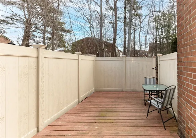 Homes for sale in Stoughton, MA | 127 Greenbrook Dr #127, Stoughton, MA 02072 | MLS# 73501394