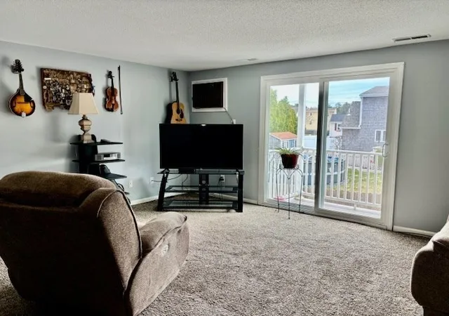 Homes for sale in New Bedford, MA | 1471 Braley Rd #8, New Bedford, MA 02745 | MLS# 73496272