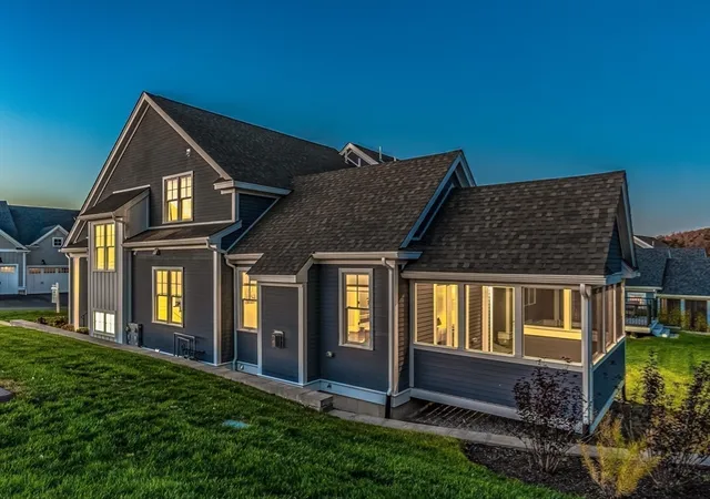 2nd image of 9 Waterville Ln, Hopkinton, MA 01748