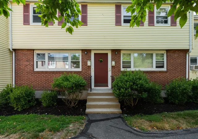 1st image of 31 Prescott St #31, Framingham, MA 01702 | MLS# 73550405