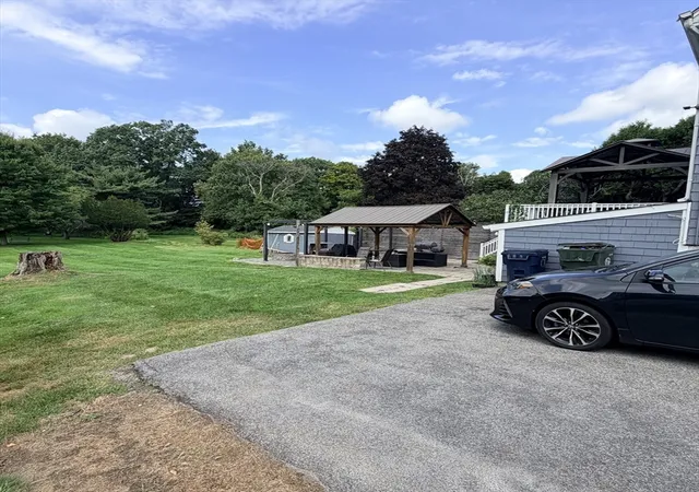 Photo 3 of Single family home for sale at 328 Mechanic St, Marlborough, MA 01752 | MLS# 73570265 | Listing updated on 2026-09-04