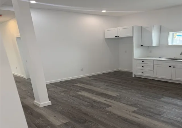 Listing Photo 3 - Condo for sale in building located at 82 William St, Fall River, MA 02721