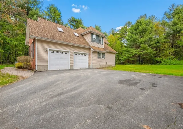 Homes for sale in Ware, MA | 113 Greenwich Plains Rd, Ware, MA 01082 | MLS# 73522684