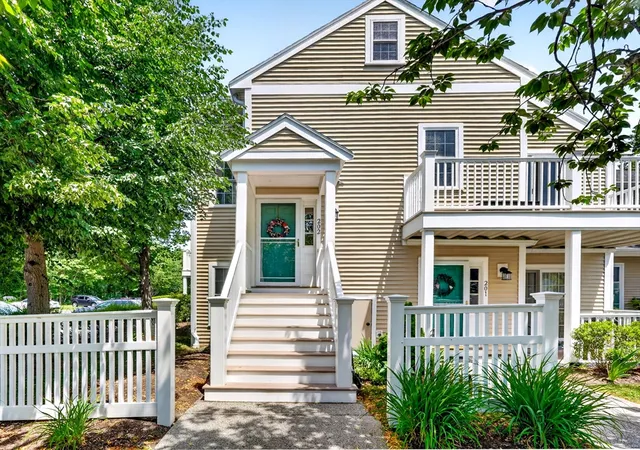 Homes for sale in Braintree, MA | 202 Allerton Lane #202, Braintree, MA 02184 | MLS# 73538062