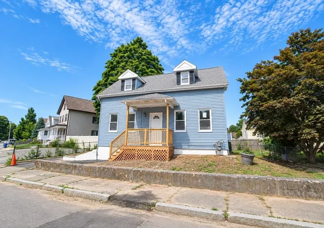 2nd image of 19 Mason St, Taunton, MA 02780 | MLS# 73559439