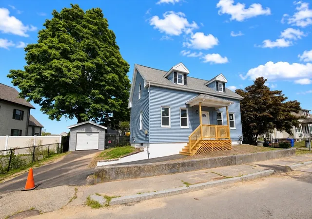 3rd image of 19 Mason St, Taunton, MA 02780 | MLS# 73559439