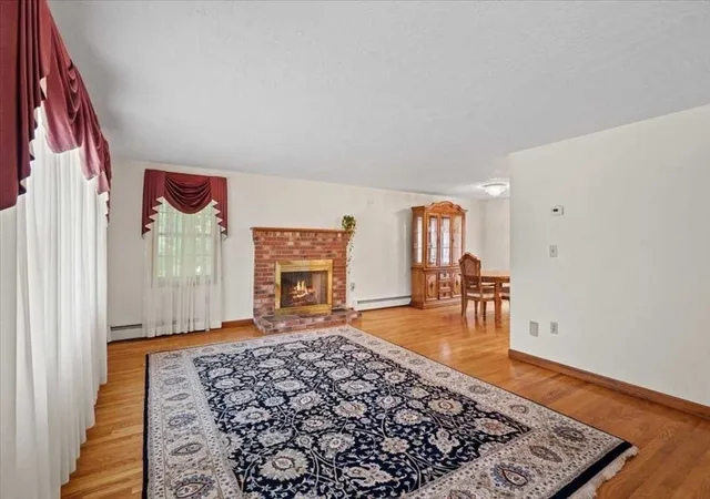 Photo 4 of Sale Pending at 76 Brookhaven Rd, Worcester, MA 01606 | MLS# 73566106 | Listing updated on 2026-09-07