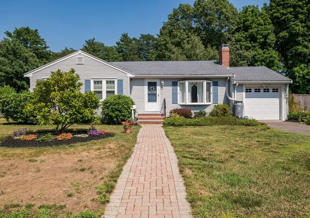 2nd image of 47 Sharon Rd, Hamilton, MA 01982 | MLS# 73548565