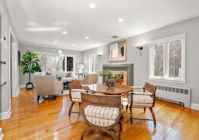 4th image of 52 Clinton Road, Brookline, MA 02445 | MLS# 73565107