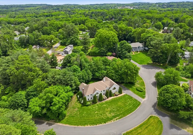 Photo 2 of Single family home for sale at 4 Farnham Cir, Andover, MA 01810 | MLS# 73528815 | Listing updated on 2026-06-11