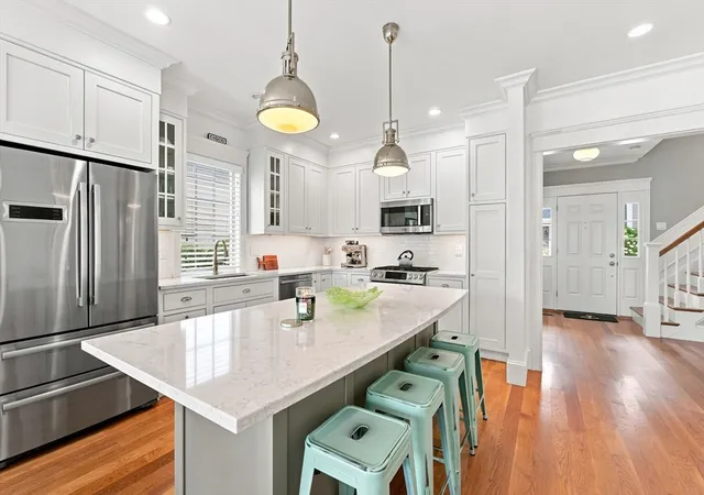 3rd image of 10 James Ln #10, Cohasset, MA 02025 | MLS# 73565573