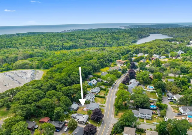 2nd image of 130 Main Street, Rockport, MA 01966 | MLS# 73557381