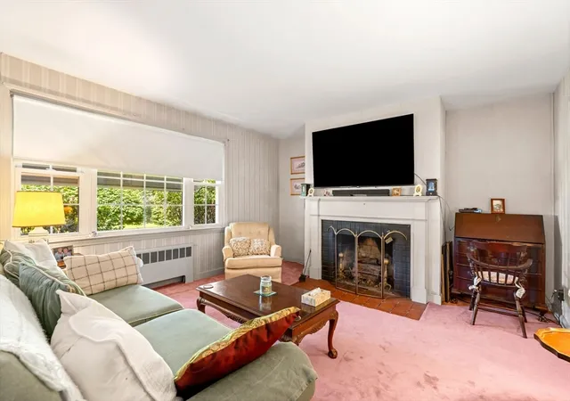 4th image of 187 Havilah St, Lowell, MA 01852 | MLS# 73554716