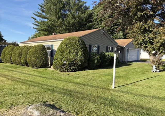 Homes for sale in Belchertown, MA | 138 N Main St, Belchertown, MA 01007 | MLS# 73526495