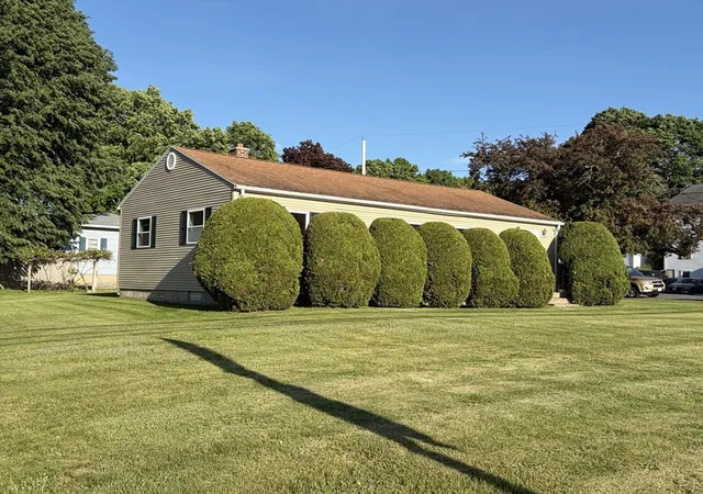 Homes for sale in Belchertown, MA | 138 N Main St, Belchertown, MA 01007 | MLS# 73526495