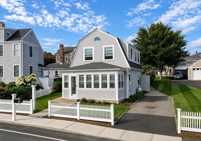 Photo 3 of Single family home for sale at 19 Priscilla Beach Rd, Plymouth, MA 02360 | MLS# 73565599 | Listing updated on 2026-09-14