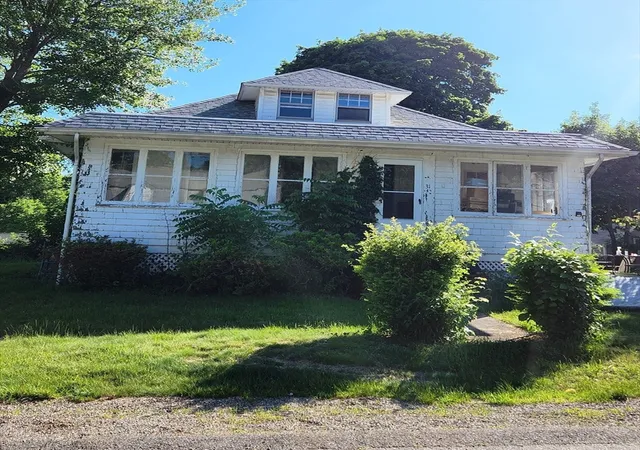 Homes for sale in Walpole, MA | 31 Congress, Walpole, MA 02081 | MLS# 73536487
