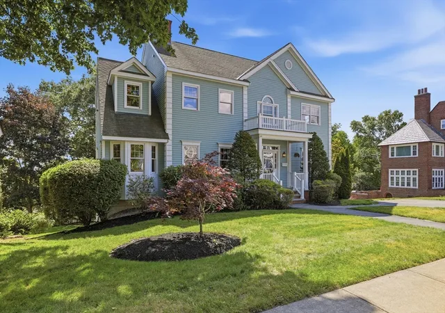 2nd image of 133 Fairmount St, Lowell, MA 01852 | MLS# 73541564