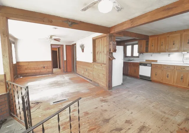 2nd image of 319 Main Street, Plaistow, NH 03865 | MLS# 73561116
